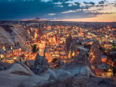 中国新型冠状病毒爆发,签证快要到期,不敢回国怎么办?