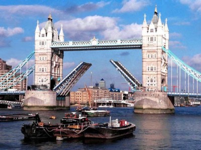 英国新预算案将影响华人及留学生 推无担保精英签证